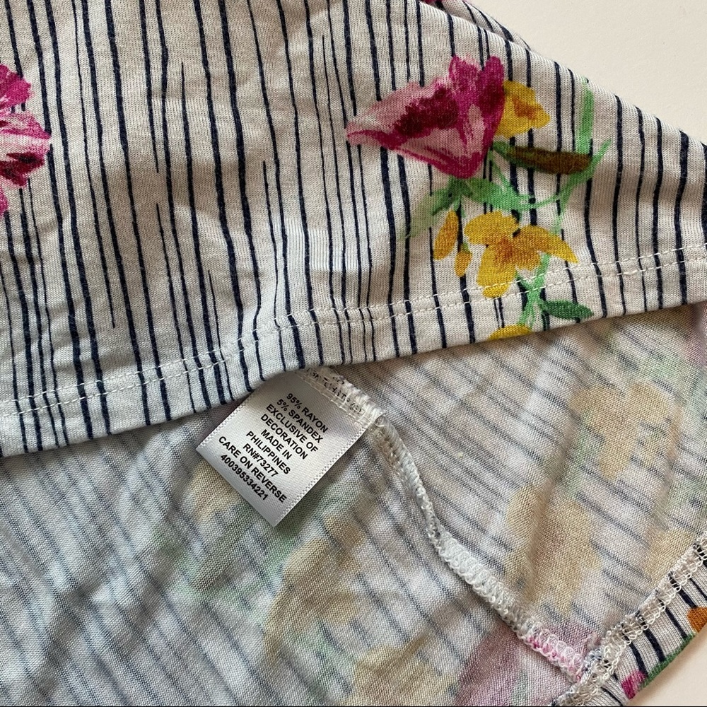 ELLE Striped Floral Tank - Picture 4 of 4